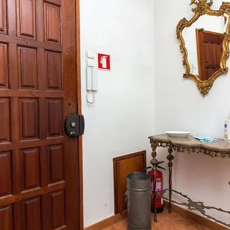 Apartman Vintage 5-mins To The *