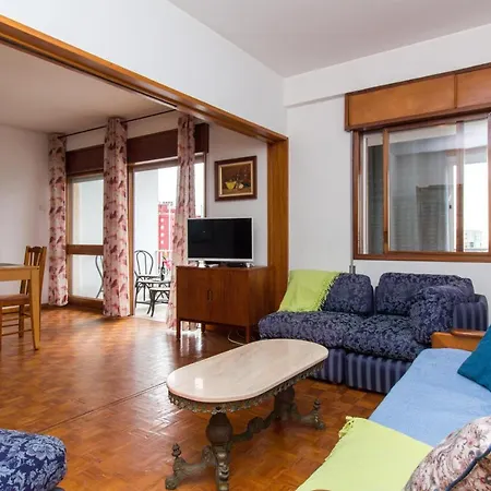 Apartamento Vintage 5-mins To The